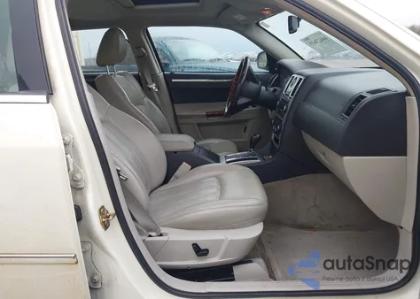 2006 Chrysler 300C z USA, uszkodzony, nr VIN 2C3KA63H66H209651